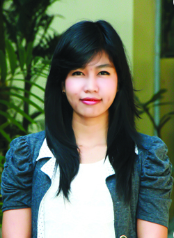 นางสาววัญเพ็ญ คงเพ็ชร